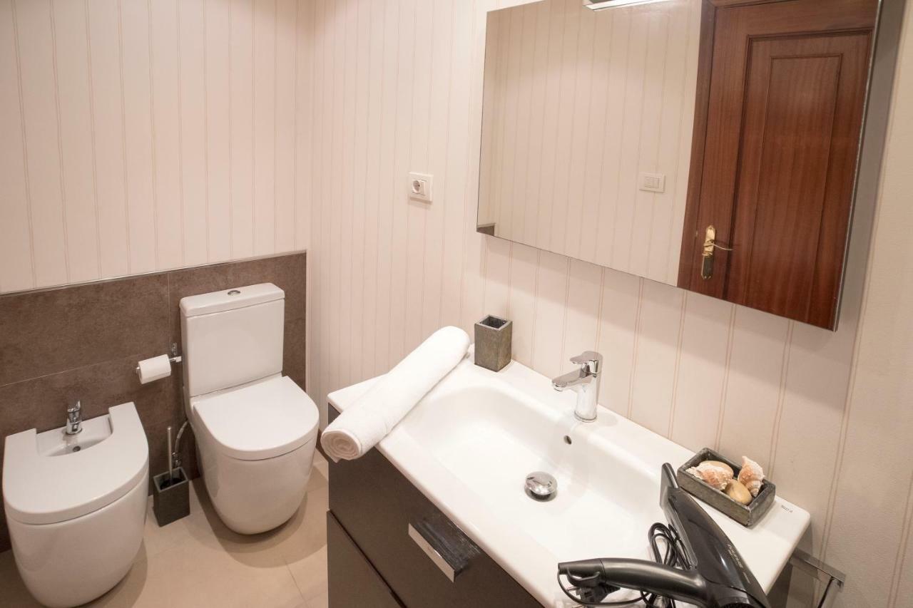 Jacobeando Apartment Sarria Ngoại thất bức ảnh